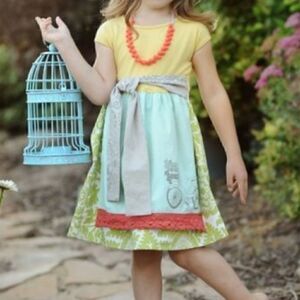 Persnickity apron dress  